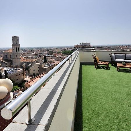 Atico Frente Al Museo Dali Apartment Фигерас Екстериор снимка